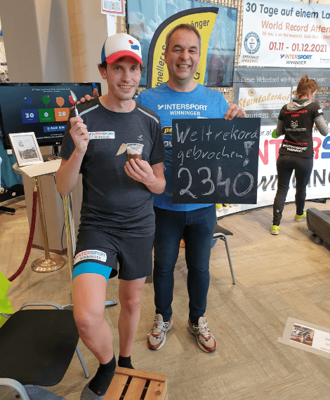 Extremsportler Rainer Predl bei seinem 30-Tage-Laufbandlauf-Weltrekord.